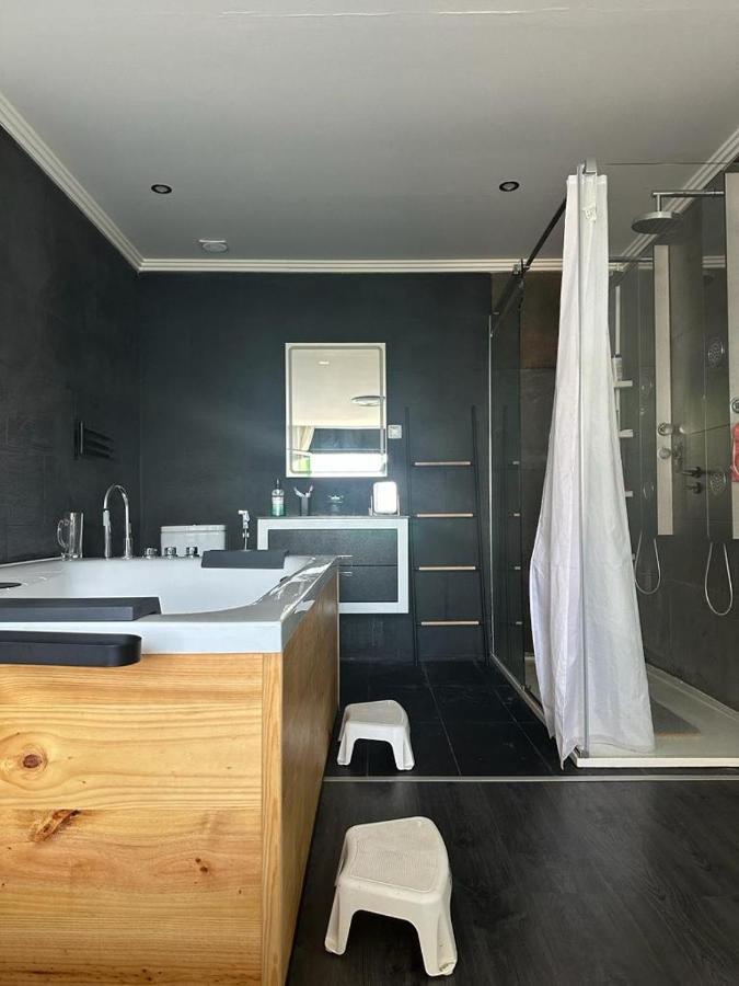 Apartamento Com 3 Quartos E Jacuzzi Em Um Dos Quartos Apartment Lissabon